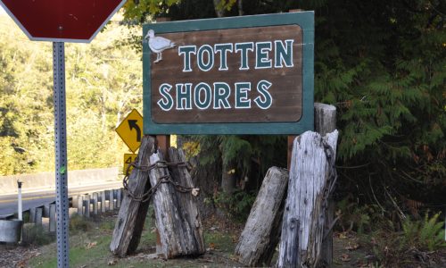 Entrance to Totten Shores